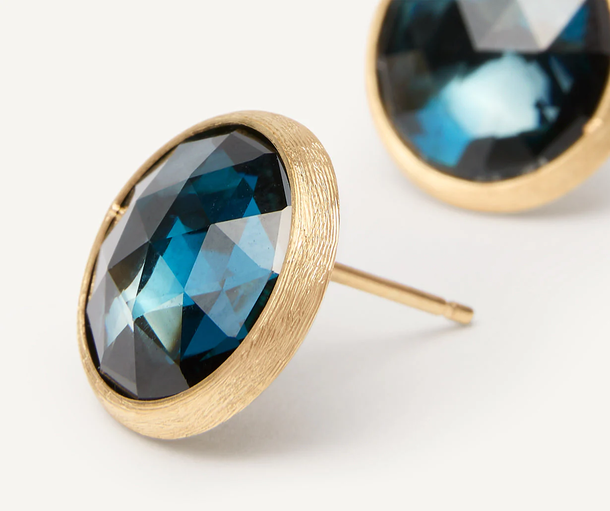 Jaipur Colour Ohrstecker aus Gold mit London-Blue-Topas, groß OB1739_TPL01_Y_02