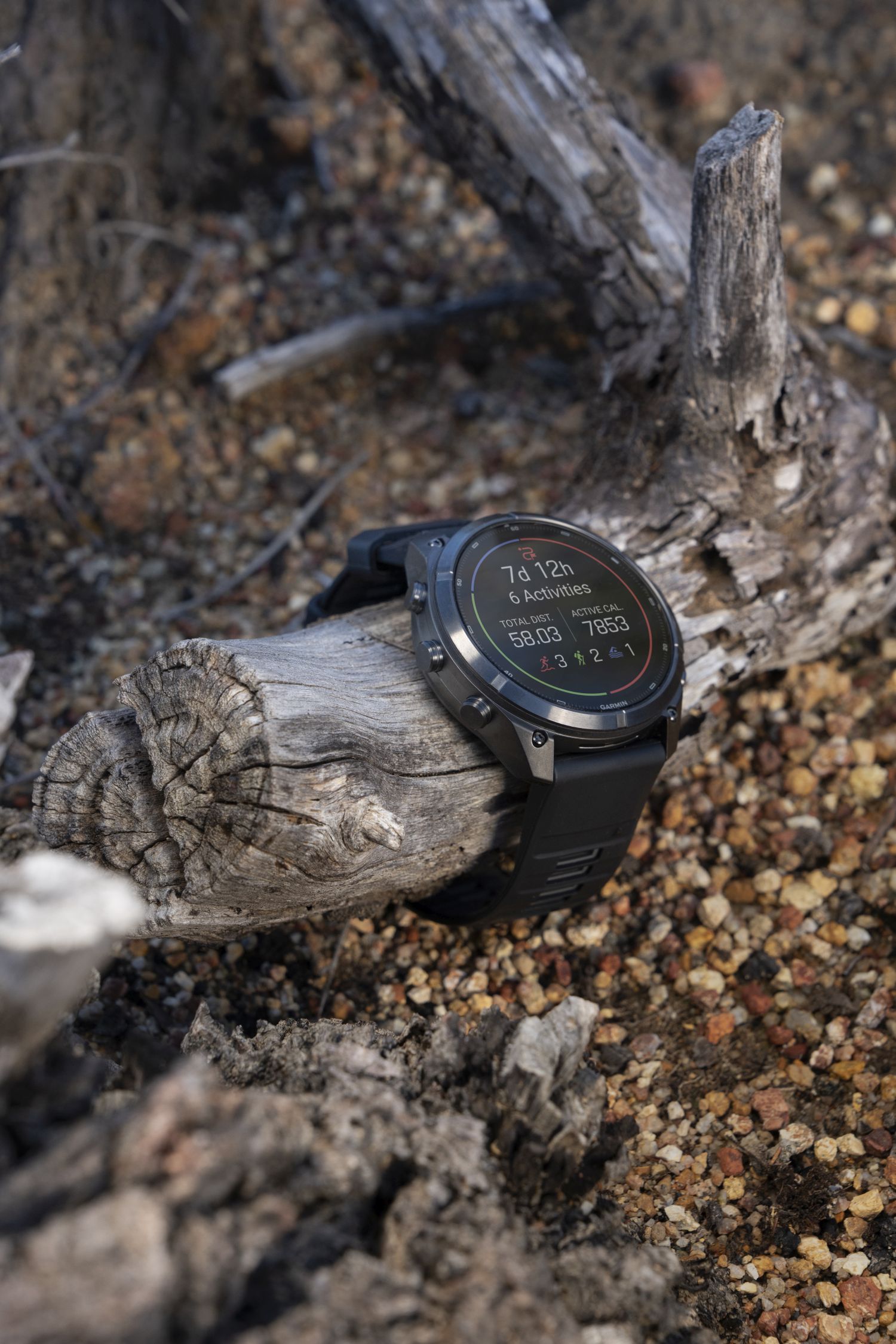 Garmin fēnix 9 Pro – inReach, 51 mm Carbongrau DLC Titan 010-04337-11
